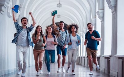 Estudiar y Trabajar Legalmente en España en 2025: ¡Ahora Menos Requisitos y Más beneficios!